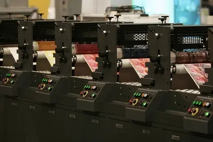 Operator Procesów Introligatorskich 732305 (Kurs Kwalifikacyjny Zawodowy: PGF.03)